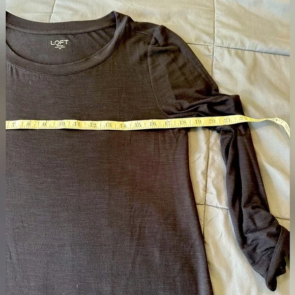 LOFT black shirt with knotted detail on sleeve XS - Picture 4 of 7